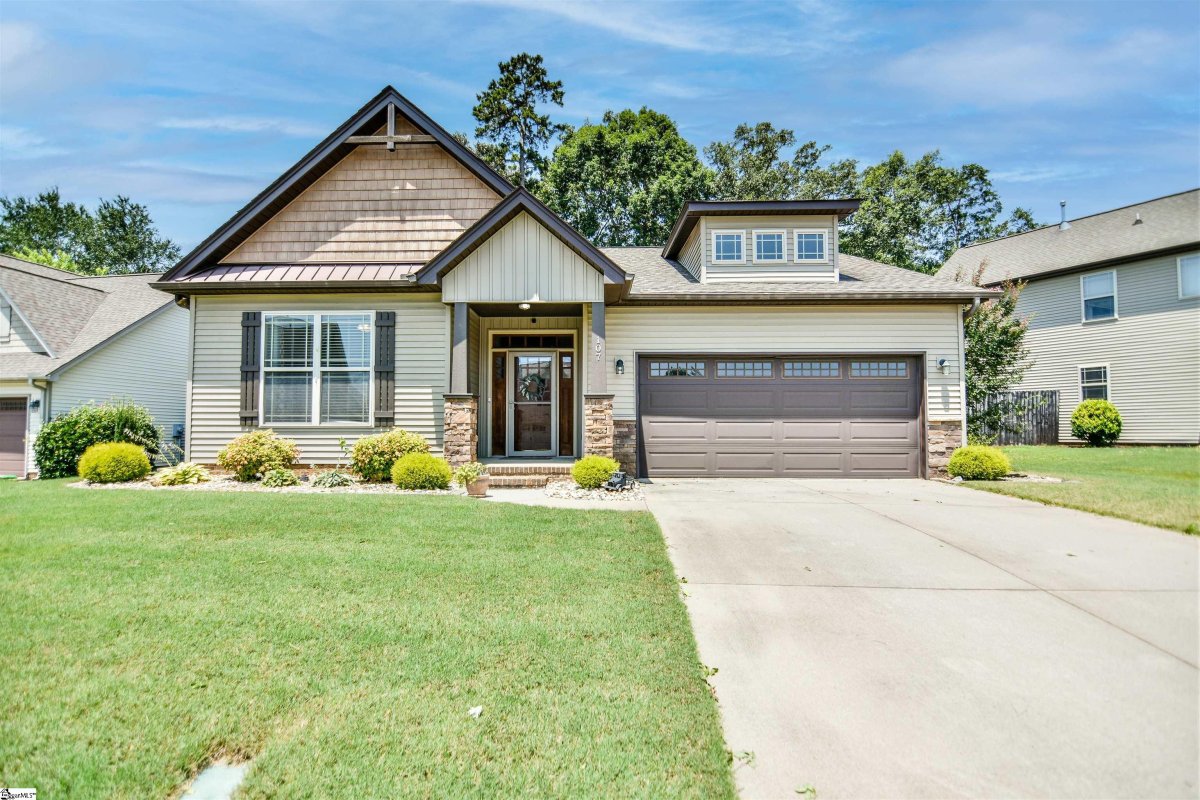 107 Sedgebrook Drive