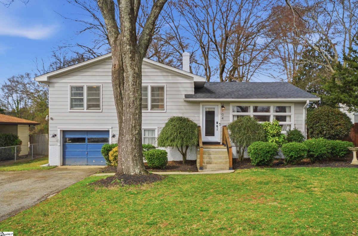 104 Farmington Road