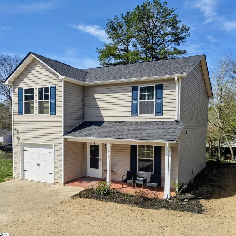 104 Forest Drive