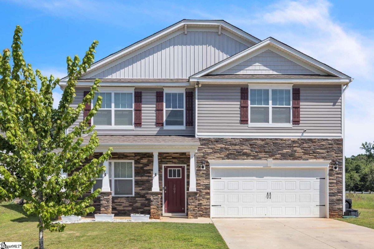 207 Bridlewood Lane