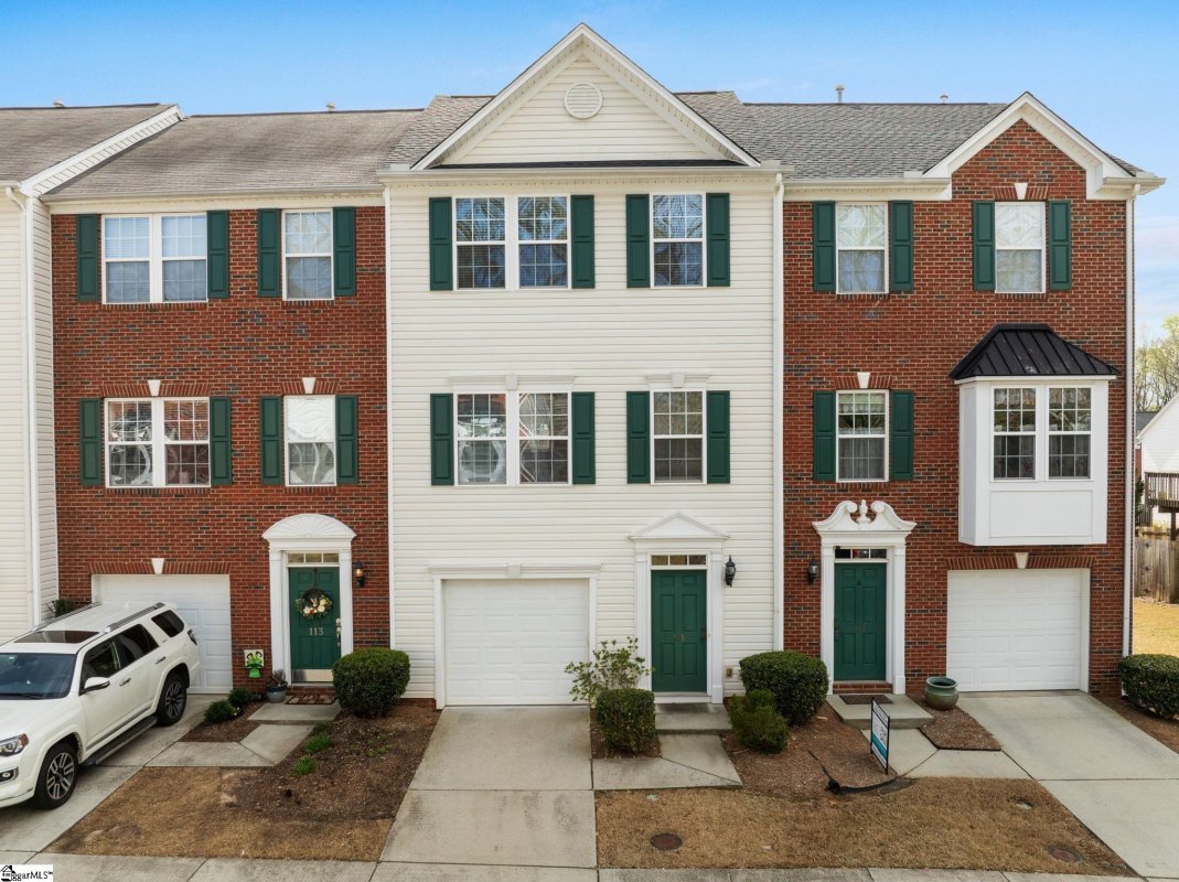 115 Sylvan Oak Way