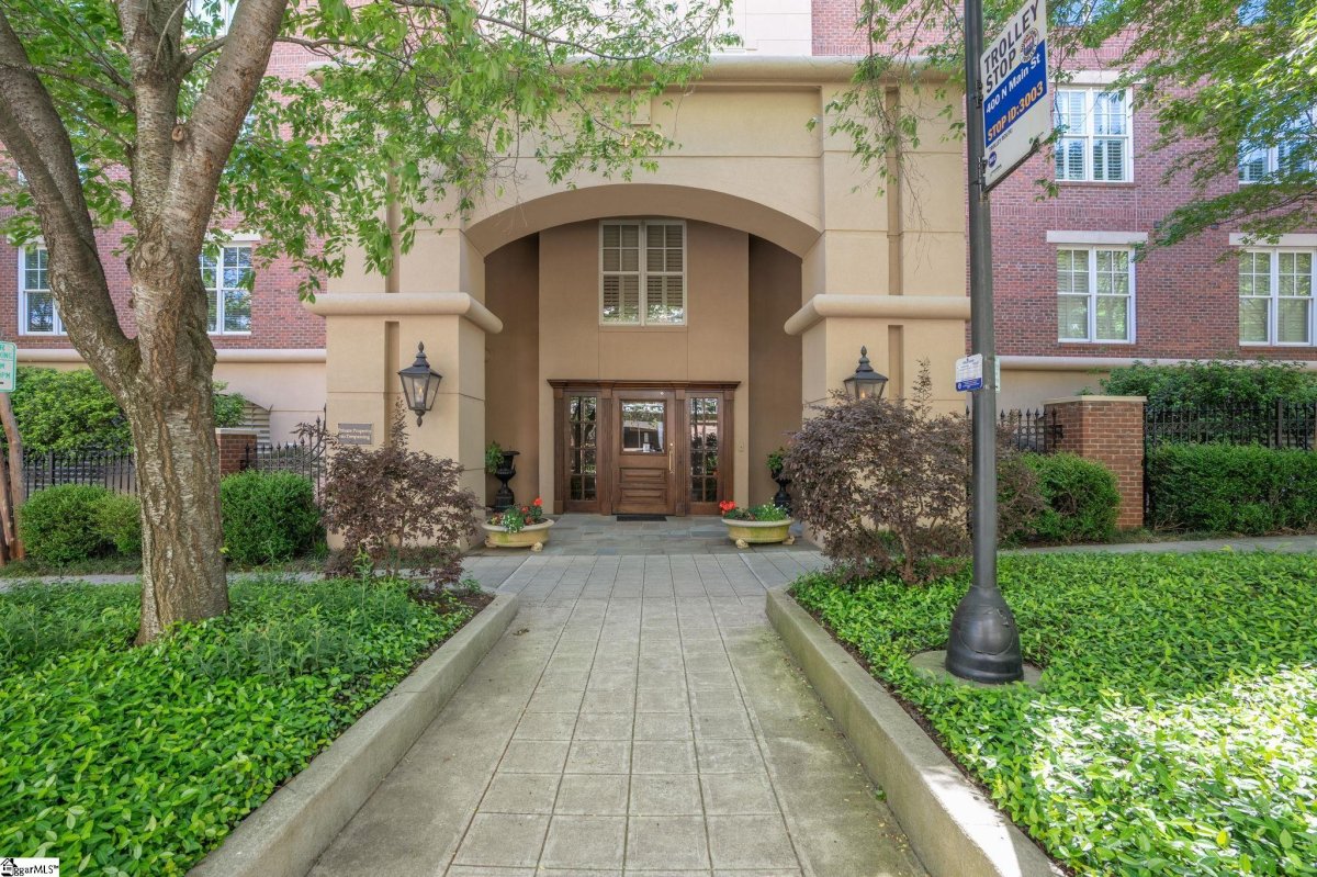 400 N Main Street 203