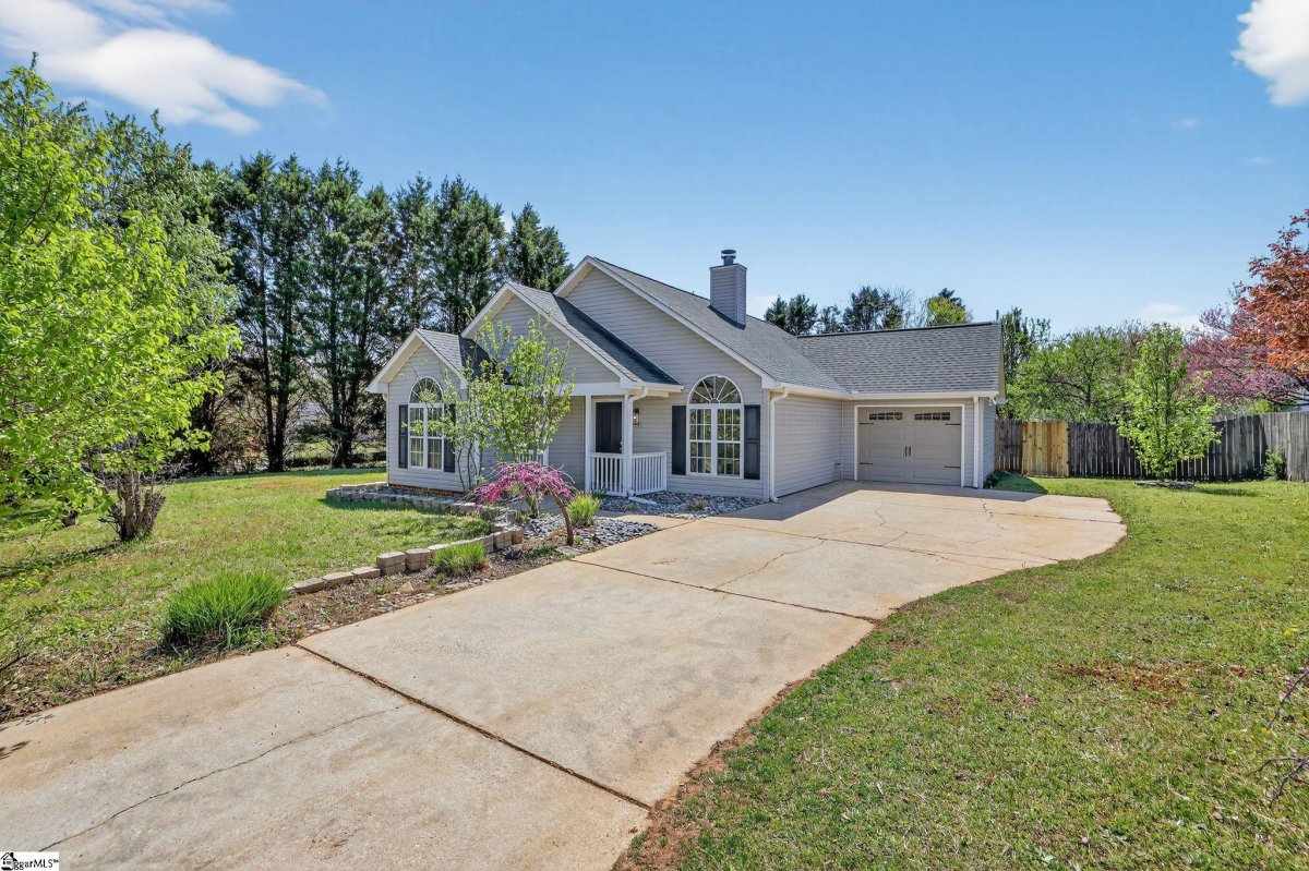 304 Golden Leaf Lane
