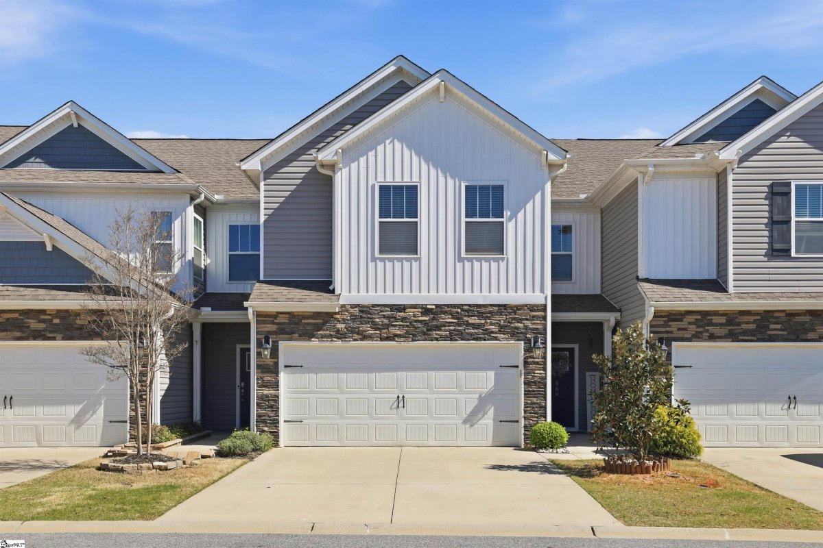 569 Yellow Fox Road
