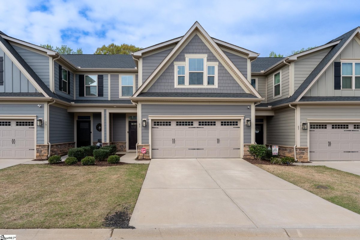 61 Moss Hollow Way