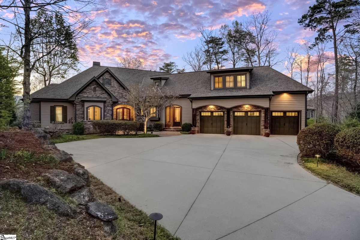 304 Lake Hills Lane