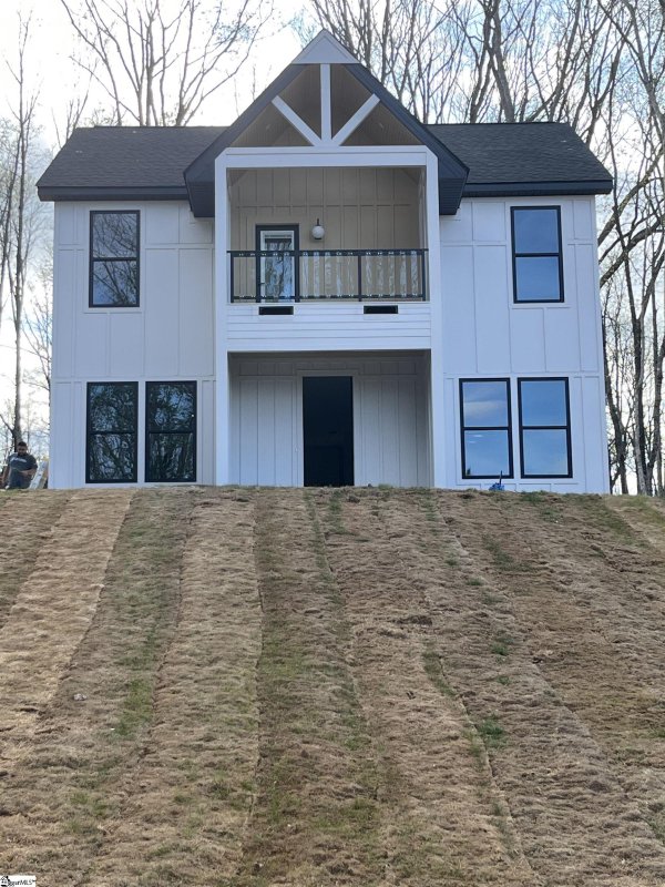 168 Boxwood Lane