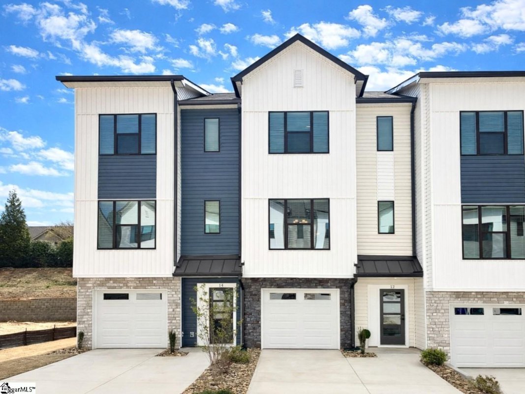 12 Pikewood Lane