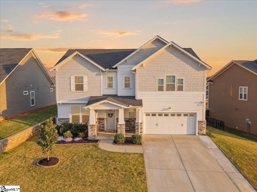 303 Durness Drive