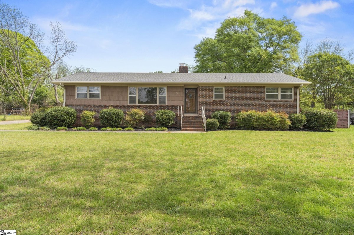 305 Nelson Drive