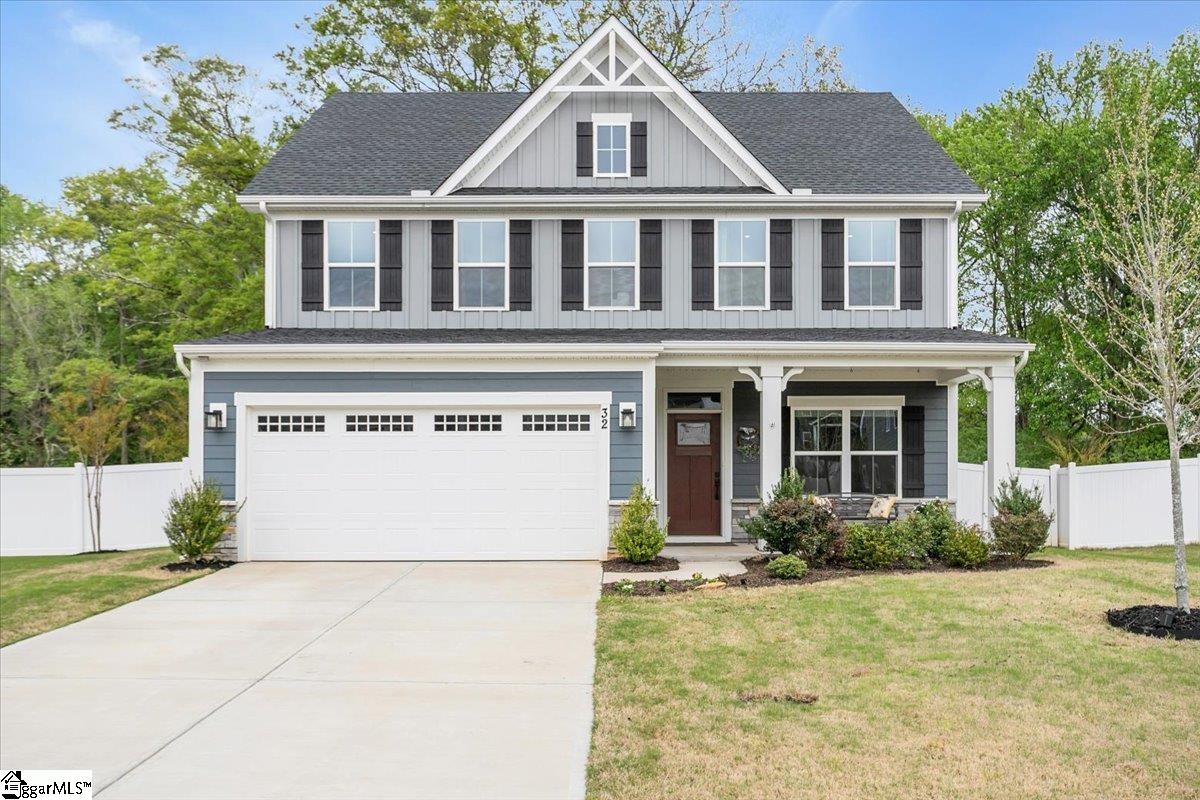 32 Mohegan Way