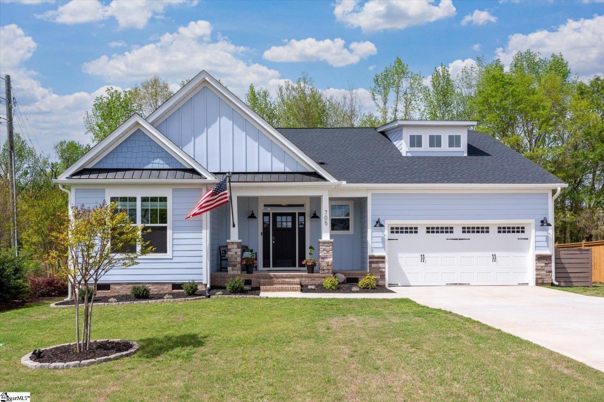705 Amherst Glen Drive