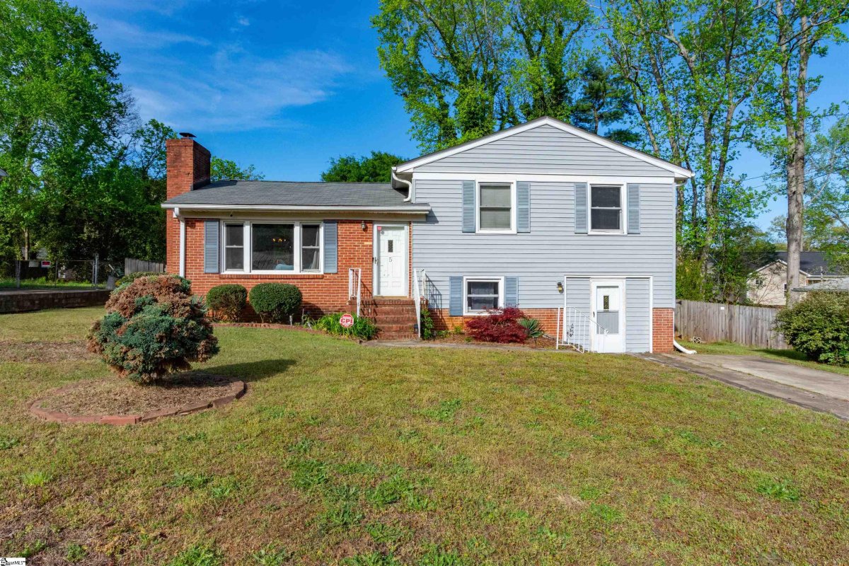 5 Pinefield Drive