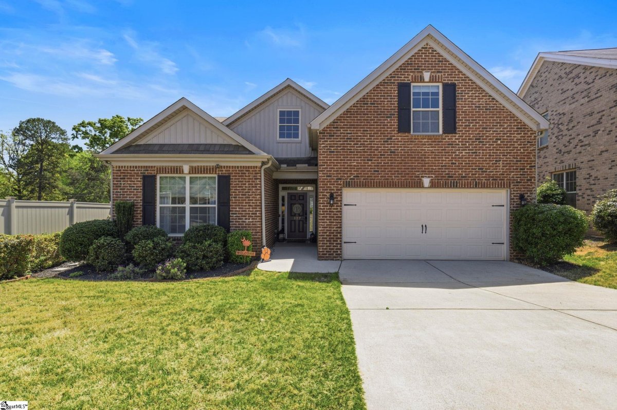 127 Golden Eagle Lane