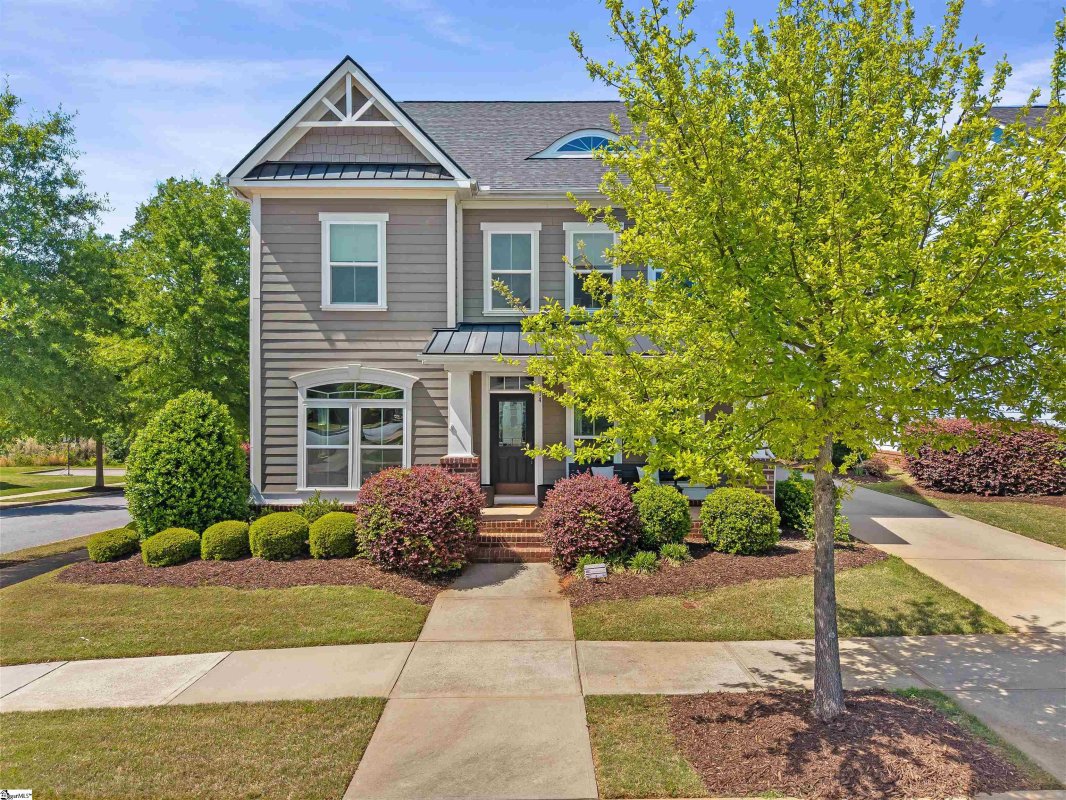14 Jardin Drive