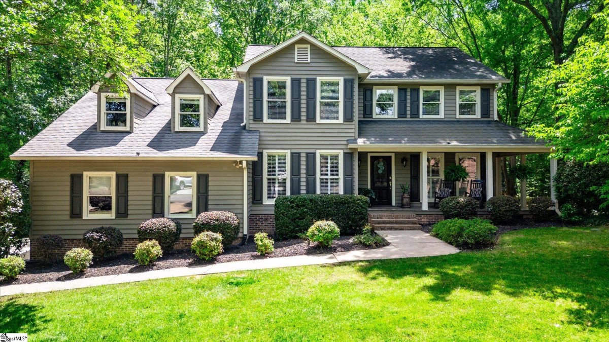 22 Ashwicke Lane