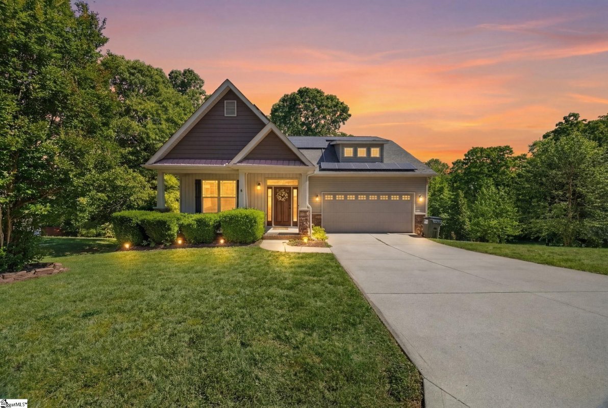 15 Kinlock Lane