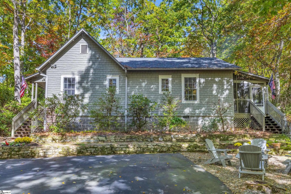 512 Cliff Ridge Drive