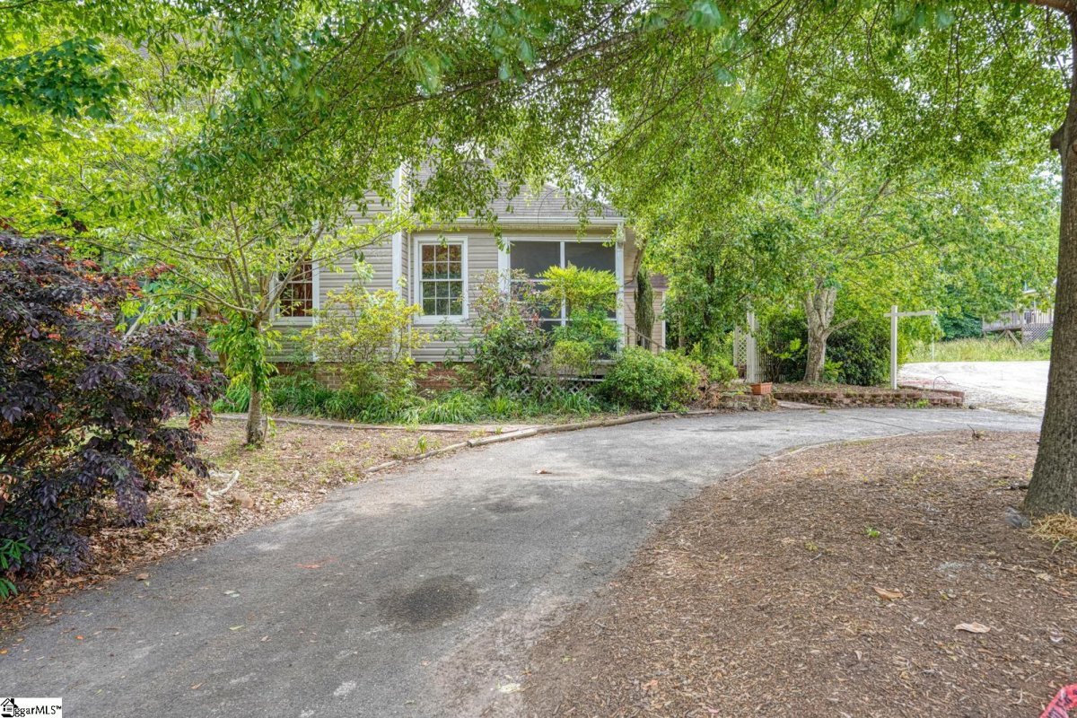 26 Hidden Springs Road