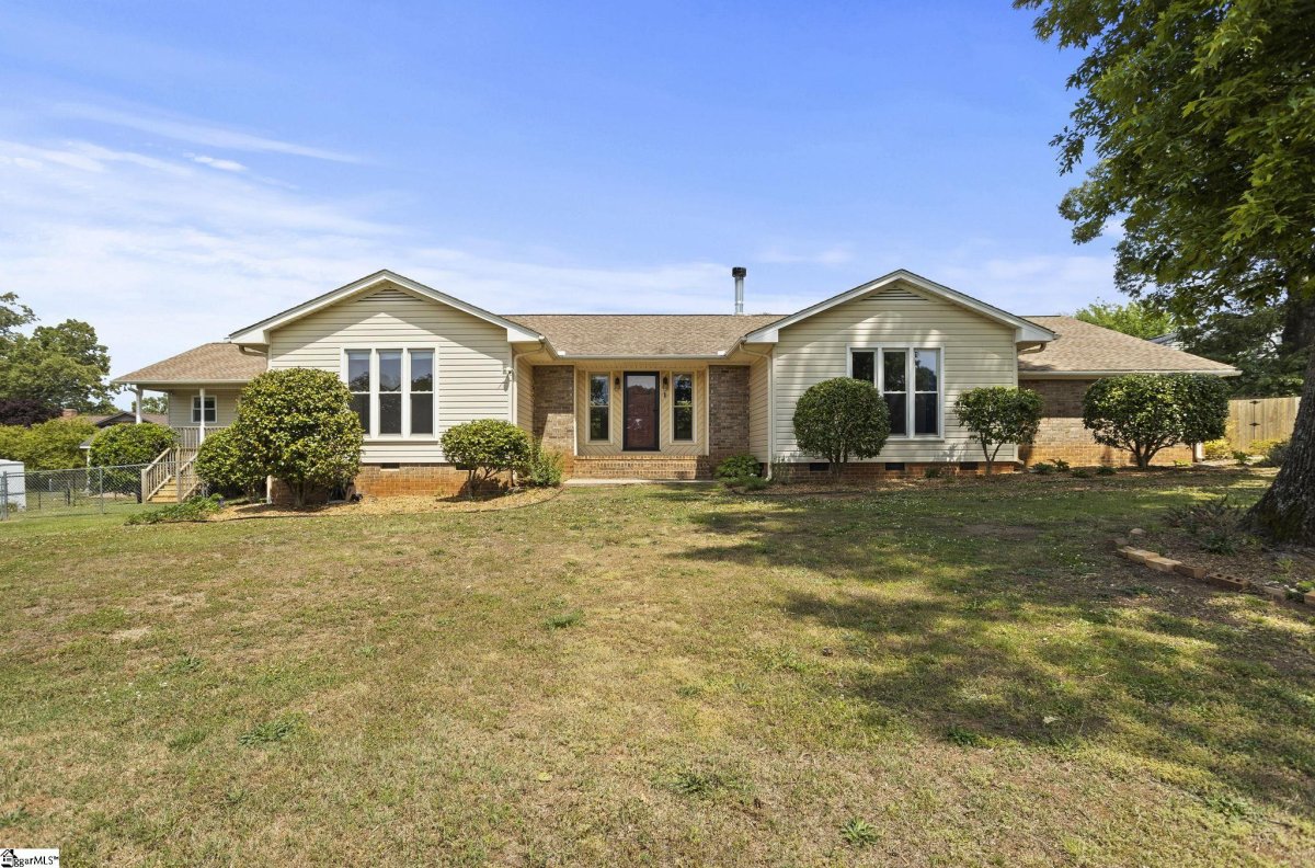 1011 Sierra Drive