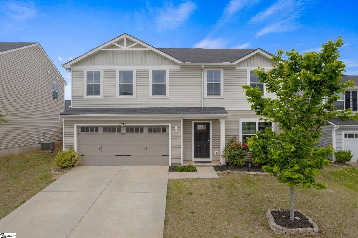 10 Wedgemere Drive