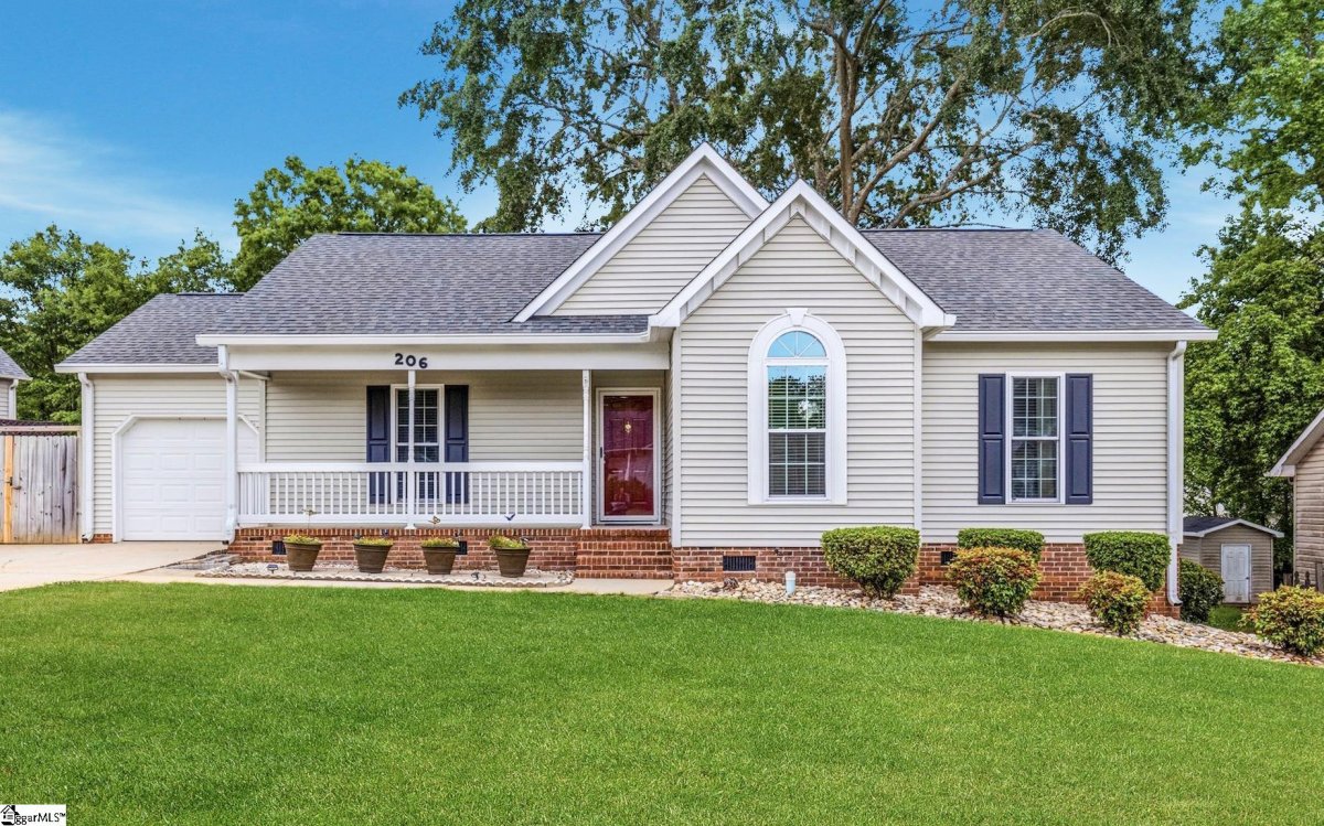 206 Autumnwood Way