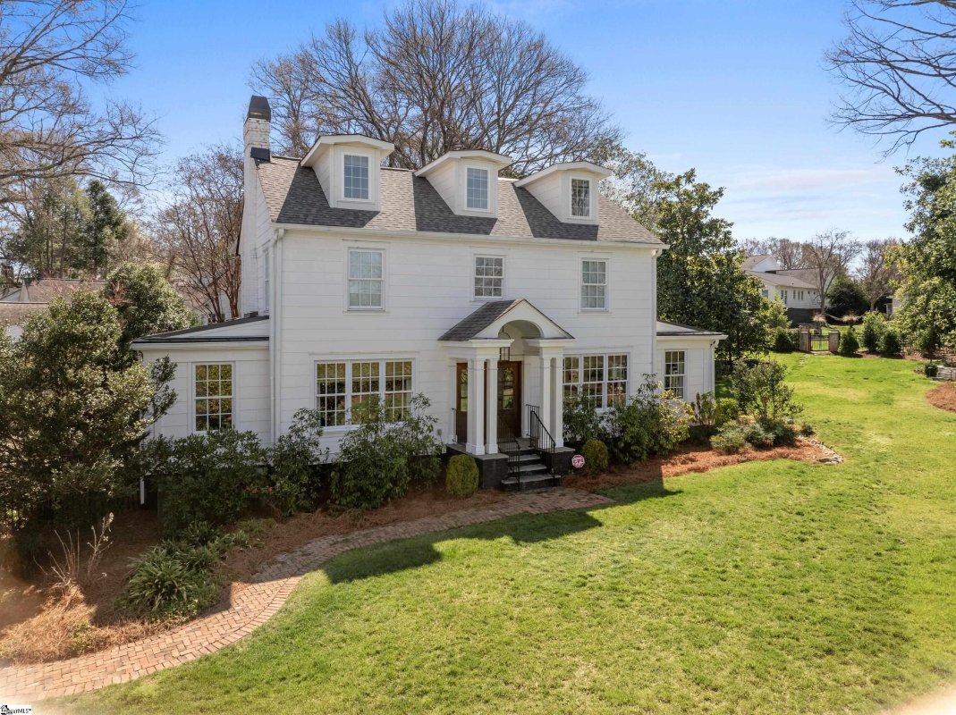 225 W Faris Road