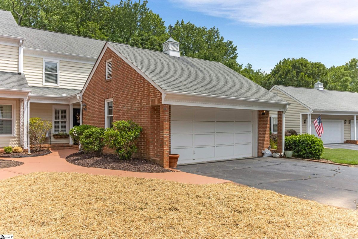 1272 Shadow Way