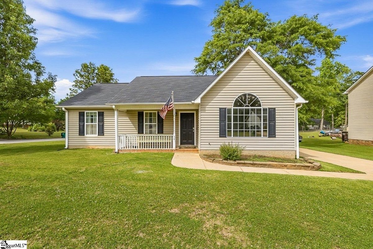 301 E Myles Lane