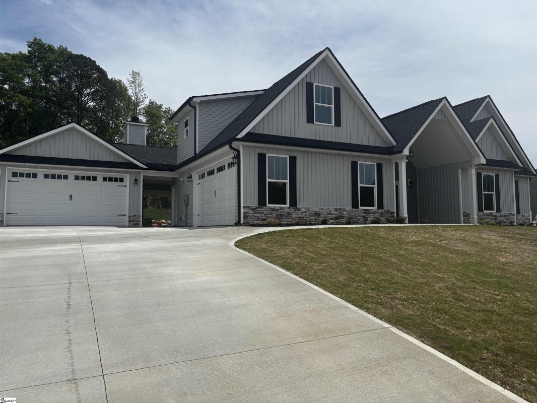 110 Hintons Farms Drive