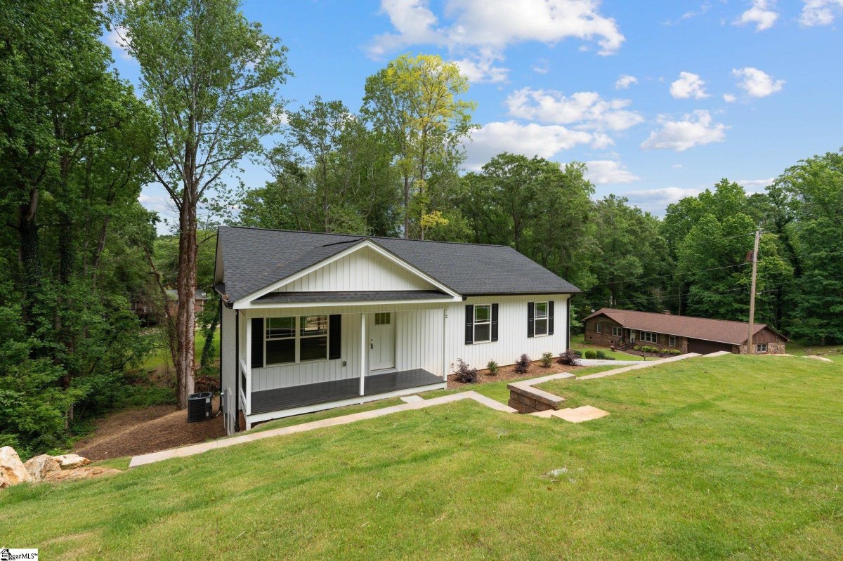 2 Hillbrook Road