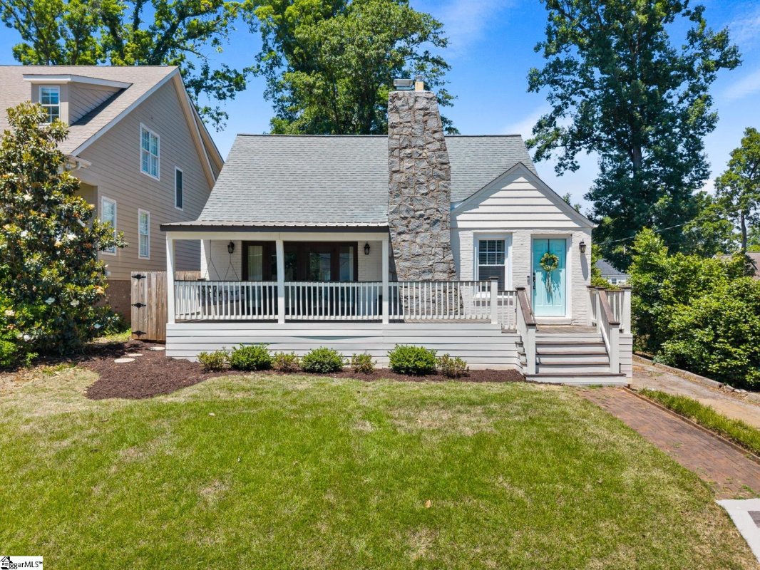 39 Douglas Drive
