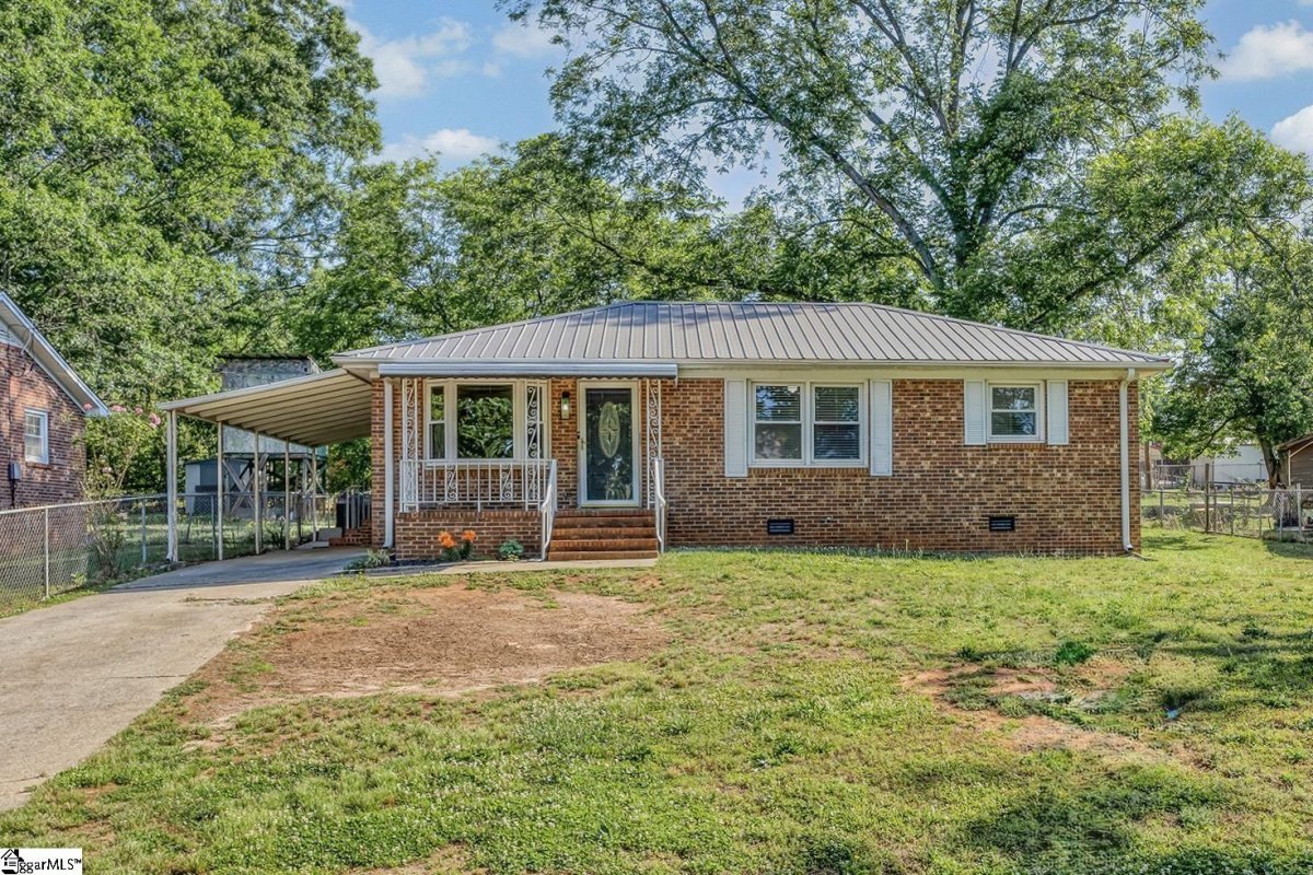 109 Center Drive