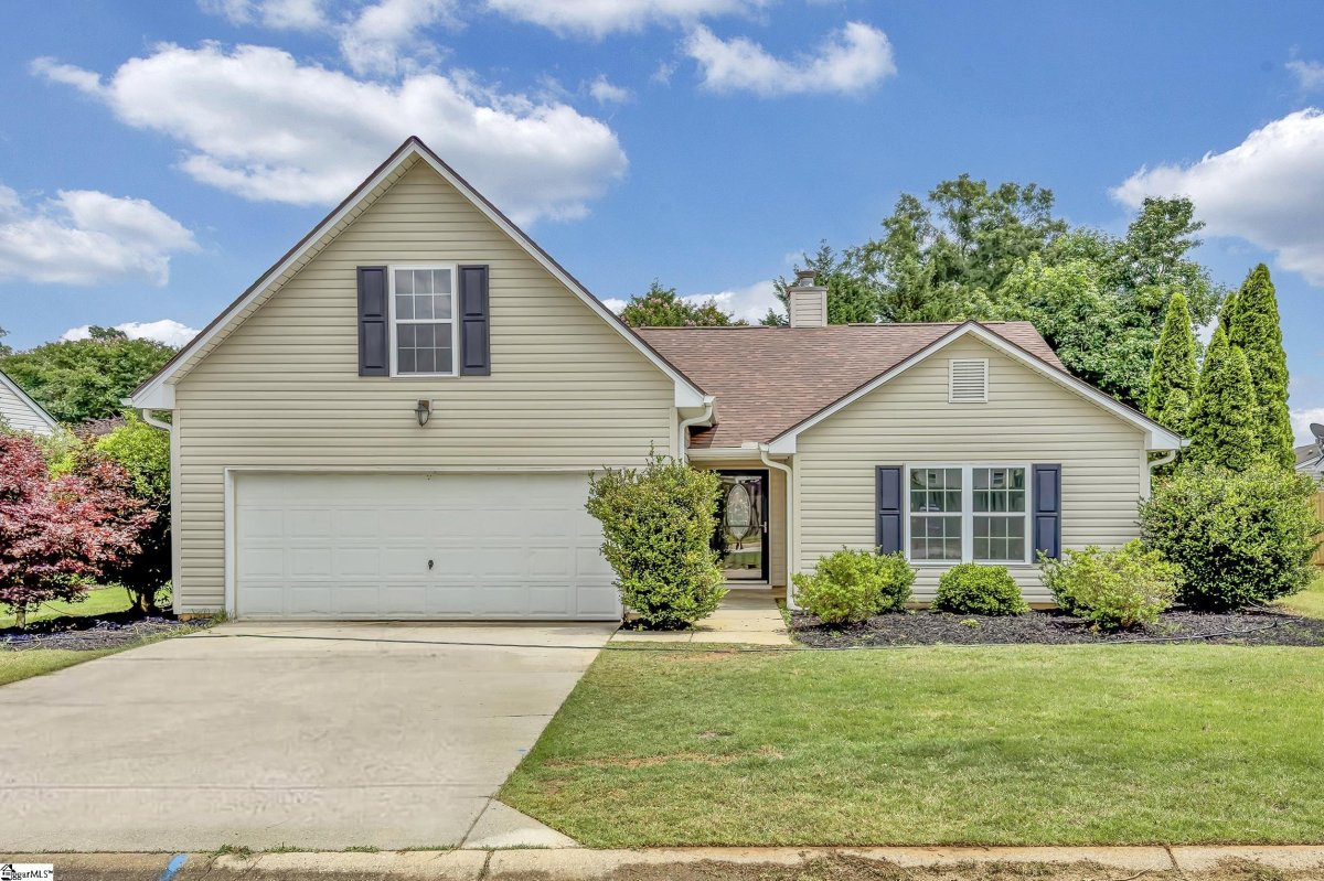 4 Raleigh Court
