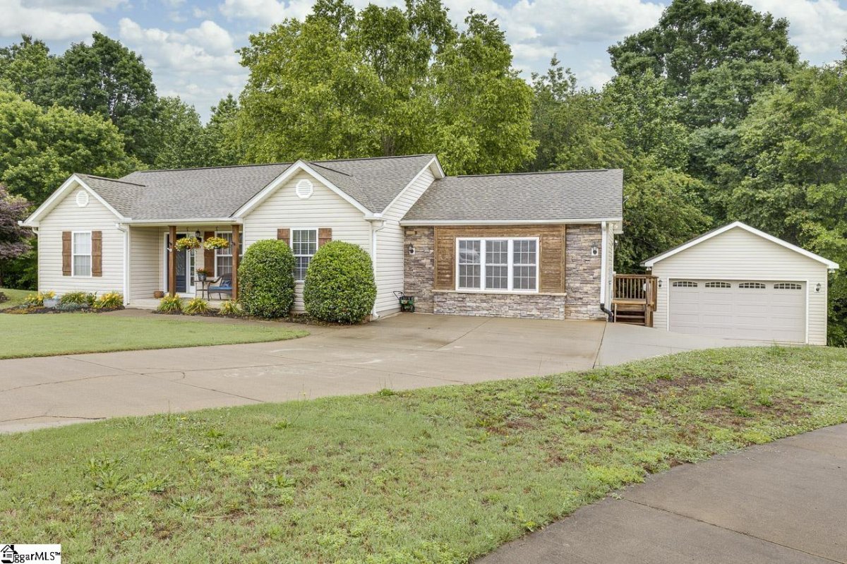 23 Cole Creek Court