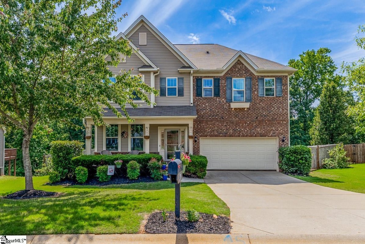 235 Castleton Circle