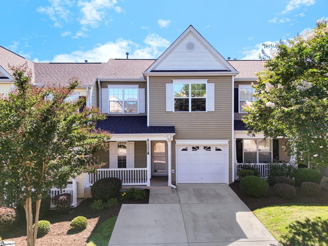 113 Pine Walk Drive