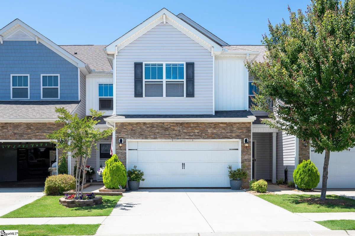 578 Yellow Fox Road