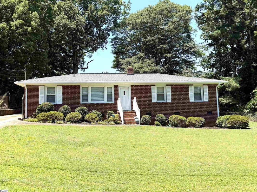 13 Lynhurst Drive