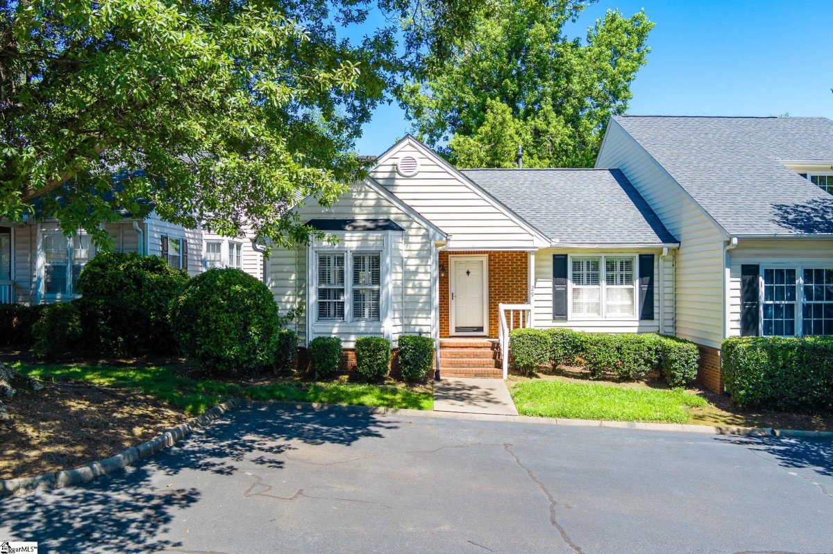 40 Wood Pointe Drive #29