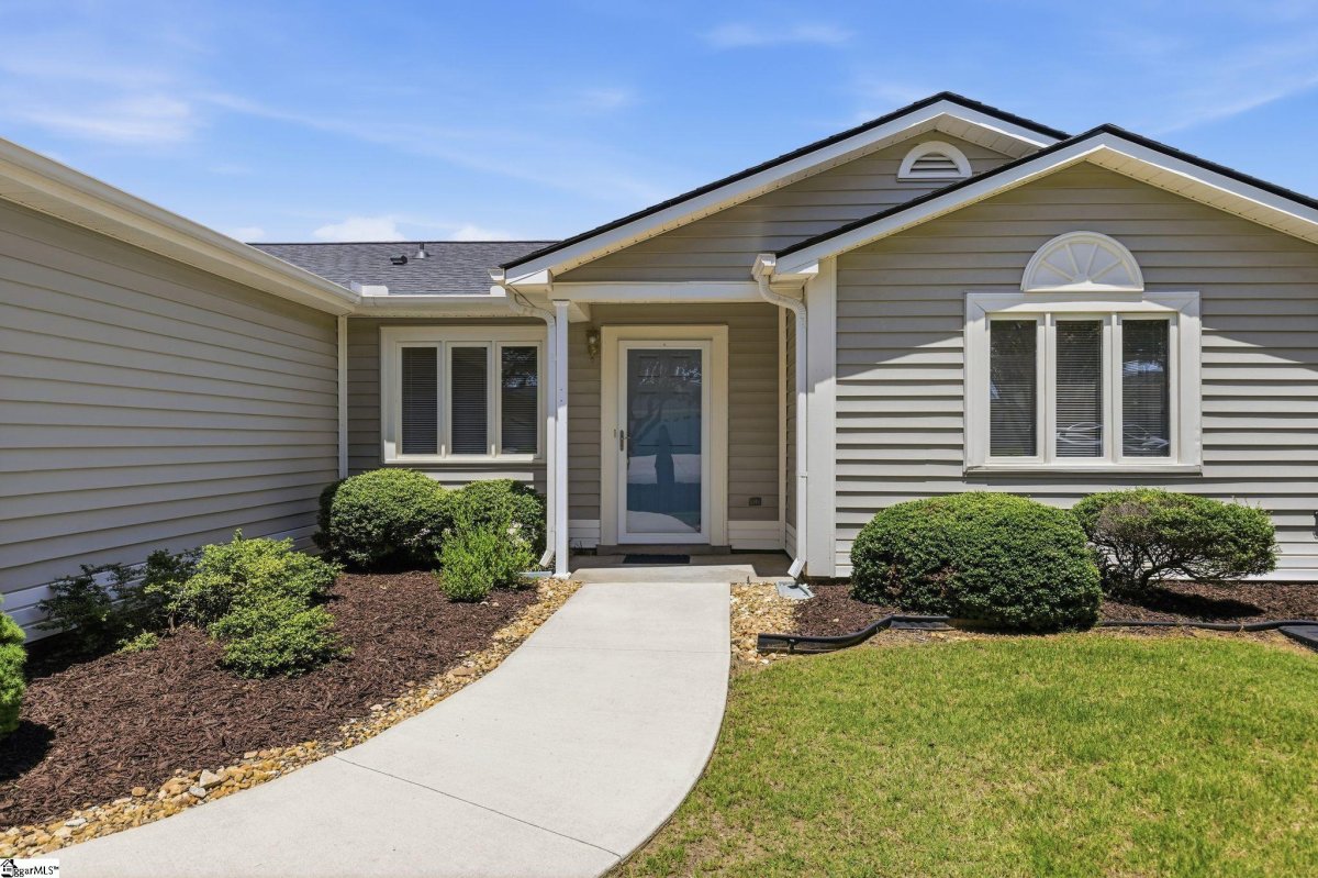 5 Lake Summit Drive