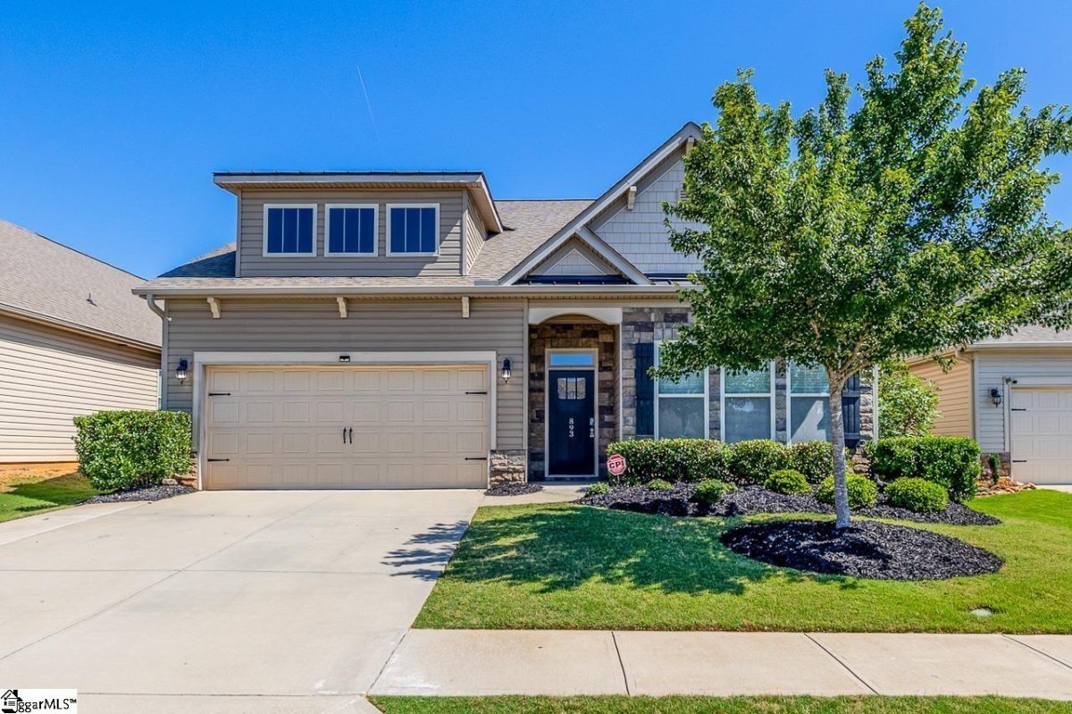 893 Deepwood Court