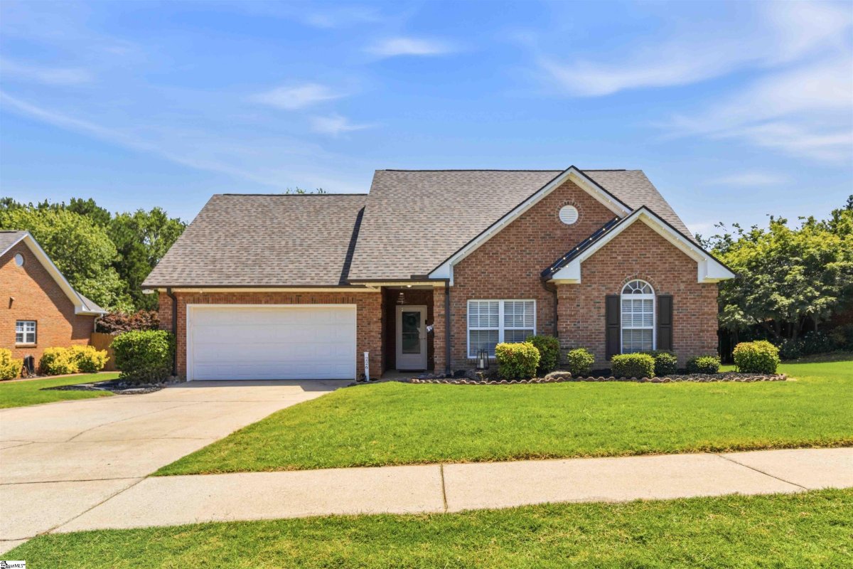 226 Glen Crest Drive