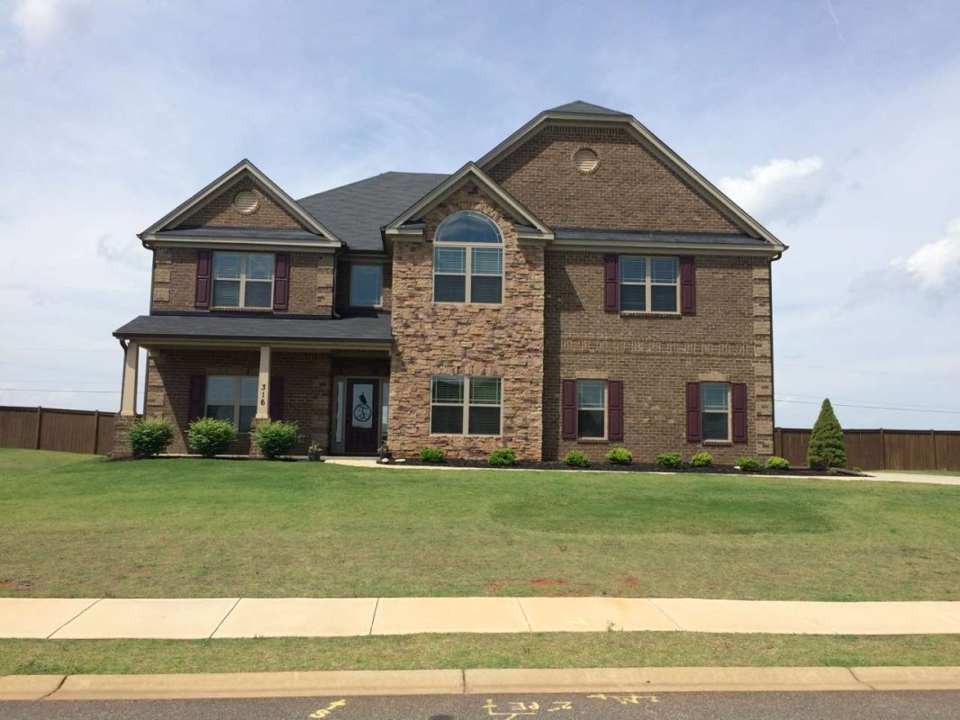 316 Burbridge Court