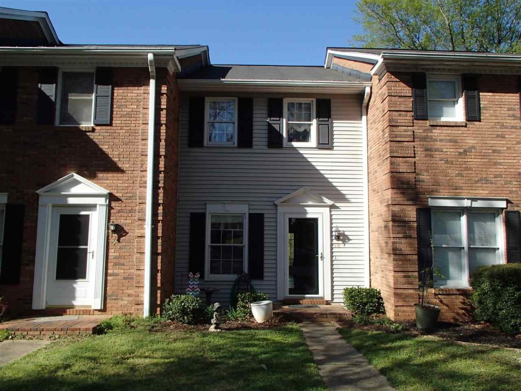 48 Somersett Drive