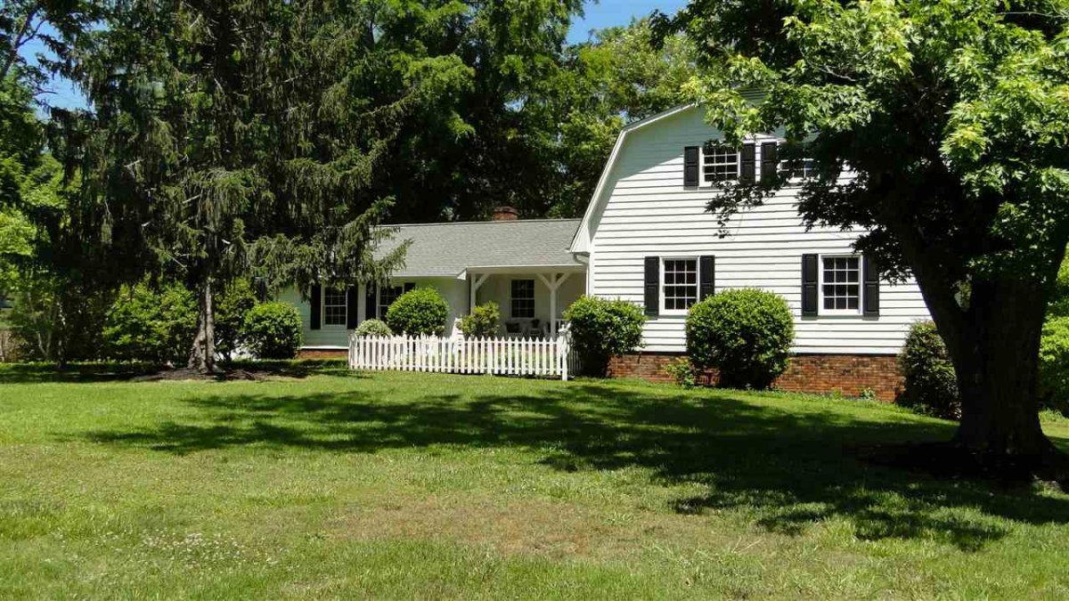 200 Crestview Drive