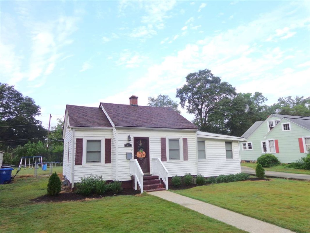 1650 Rosewood Street