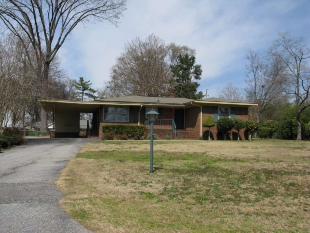 114 Loretta Dr
