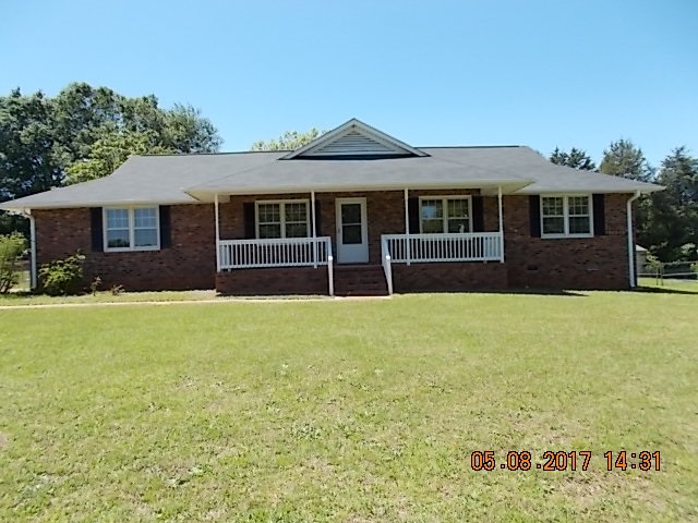 423 Shamrock Dr