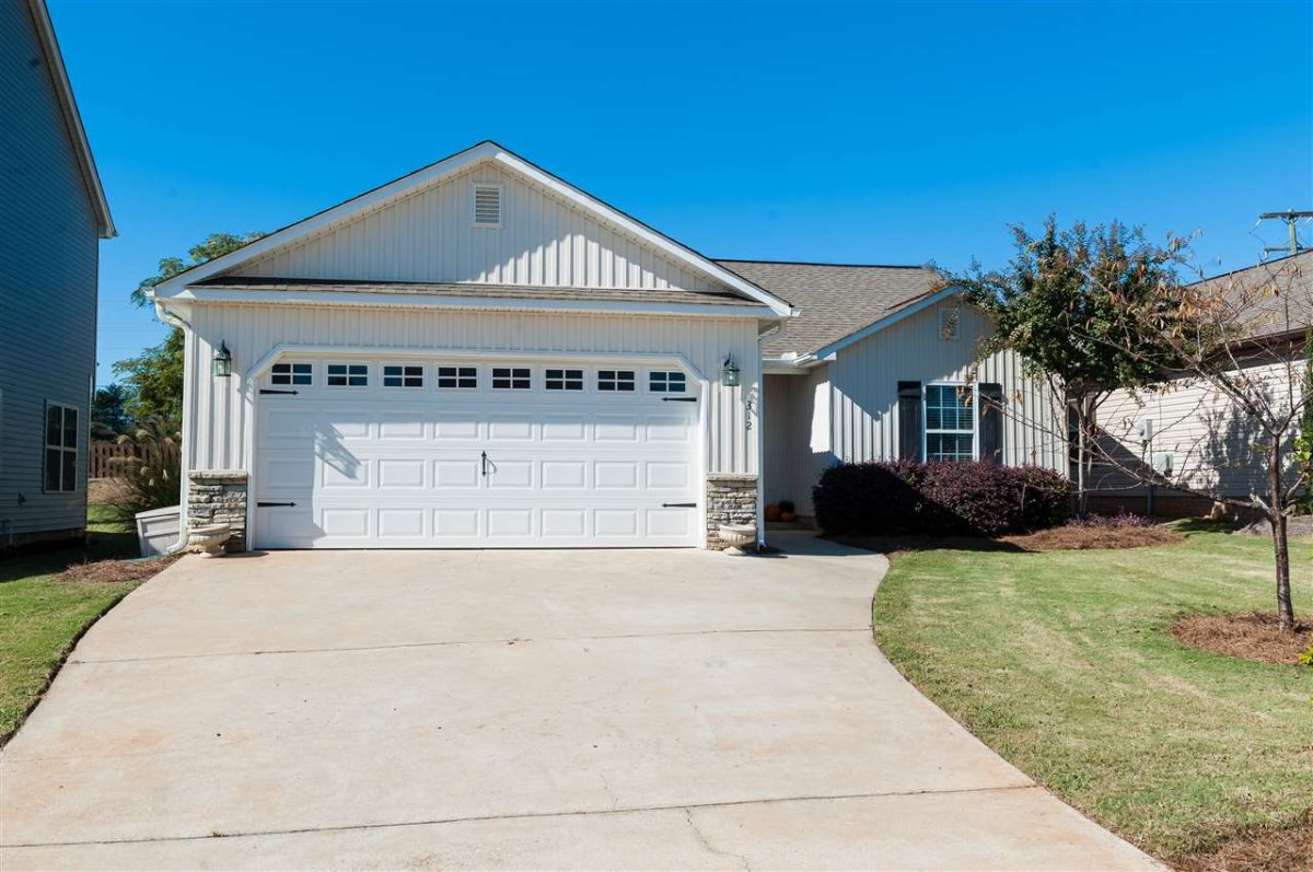 312 S Ivestor Court